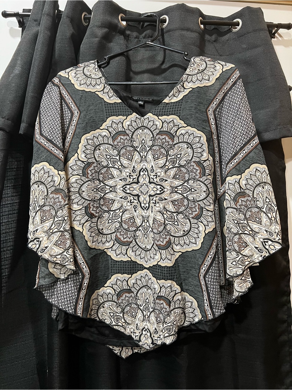 Sara Michelle Paisley V-Neck Blouse in Black, Cream and Brown